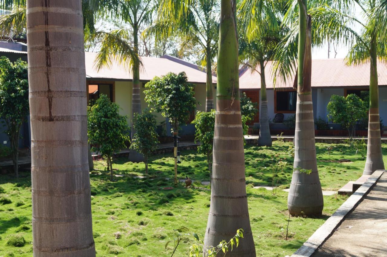 Tadoba Tiger Valley Resort Chandrapur Eksteriør bilde